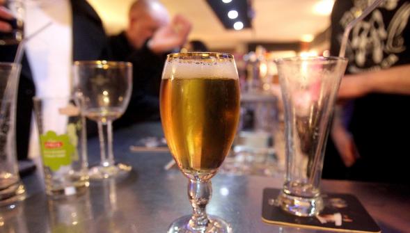 49 000 morts liées à l'alcool en France , l'État complice selon la Cour des comptes