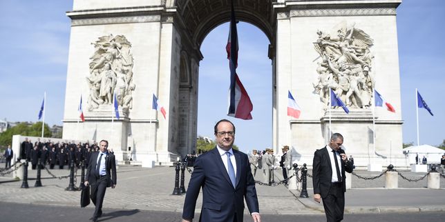8-Mai , Hollande a présidé la dernière commémoration de son quinquennat