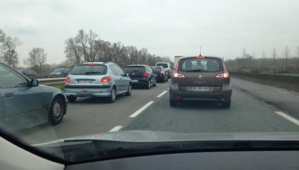 A2 , des routiers belges bloquent la frontière à Saint-Aybert