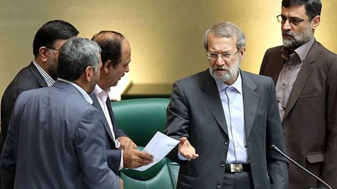 Ali Larijani un conservateur modéré élu à la tête du Parlement iranien