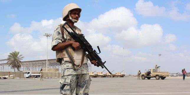 Attentat-suicide meurtrier contre des forces progouvernementales au Yémen