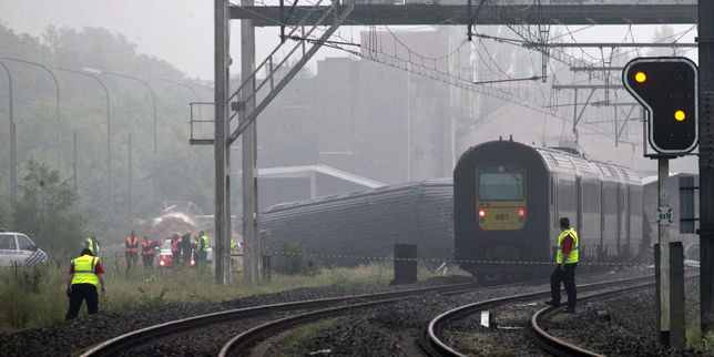 Au moins trois morts et une quarantaine de blessés dans un accident de trains en Belgique
