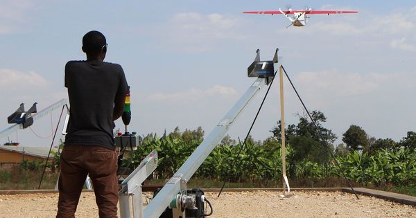 Au Rwanda des drones livreurs de sang pour sauver des vies