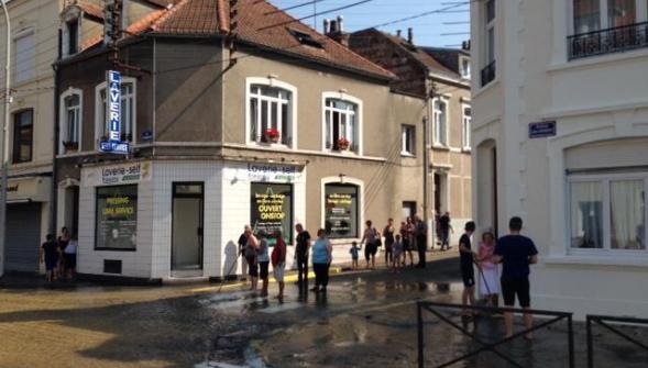 Boulogne , une canalisation a explosé boulevard Kennedy l'eau revient petit à petit