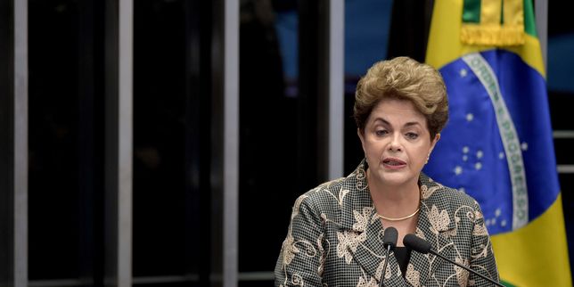 Brésil , Dilma Rousseff au Sénat pour se défendre ultime étape vers sa destitution