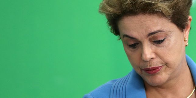 Brésil , Dilma Rousseff n'envisage pas la tenue d'élections anticipées