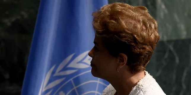 Brésil , se disant victime d'un  coup d'Etat  Dilma Rousseff envisage de saisir le Mercosur