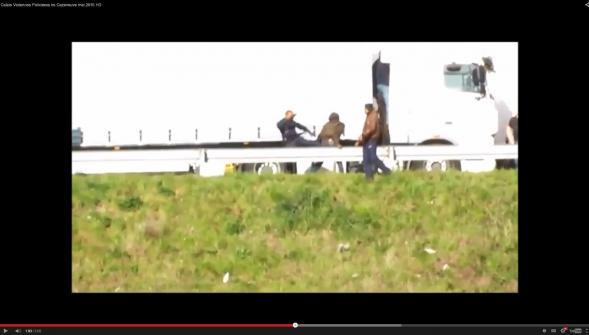 Calais , le CRS poursuivi pour violences policières sur des migrants relaxé