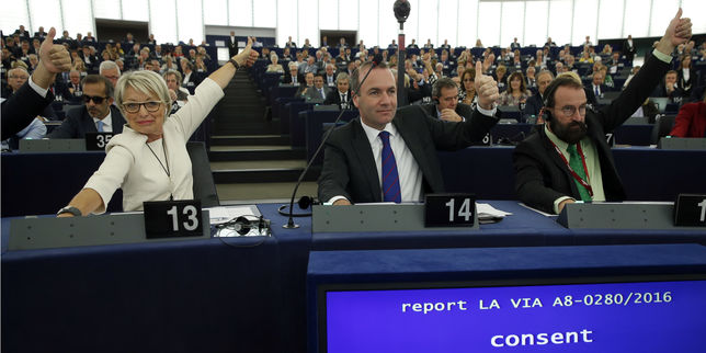 Climat , le Parlement européen approuve l'accord de Paris