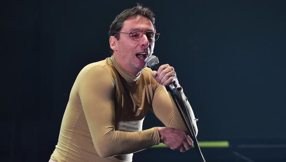 Didier Super le phénomène de Douai sort un nouvel album et n'épargne personne