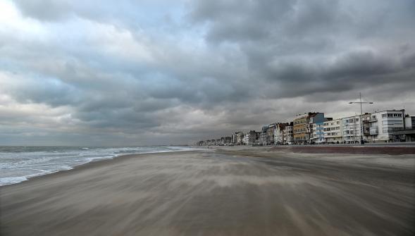 Dunkerque , vigilance accrue sur la qualité de l'eau des plages de Malo-les-Bains (CARTE)