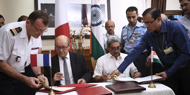 En Inde la très discrète cérémonie de signature de vente des Rafale