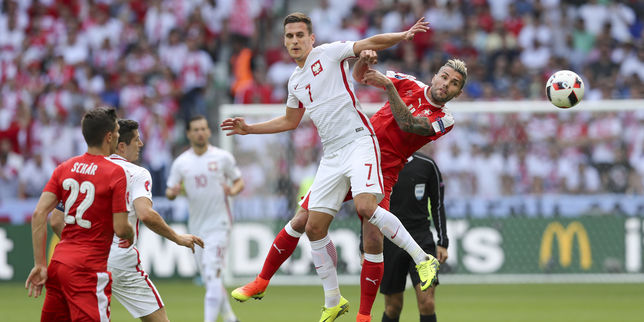 Euro 2016 en direct , la Pologne trouve la faille face à la Suisse (1-0)