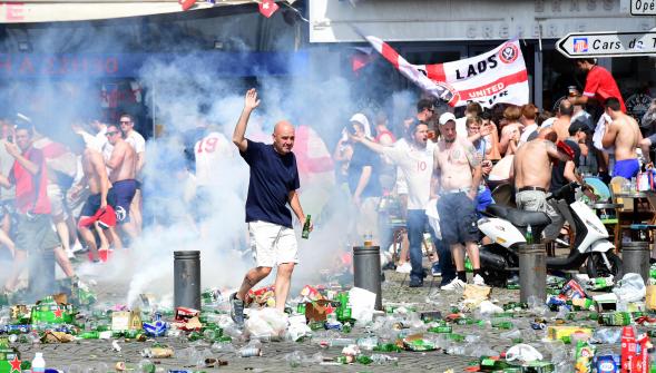 Euro 2016, flambée de violences à Marseille un homme dans un état grave (VIDÉO)