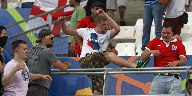 Euro 2016 , la Russie en sursis 43 supporteurs en garde à vue