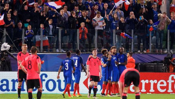 Euro 2016 , Olivier Giroud se met le public dans la poche