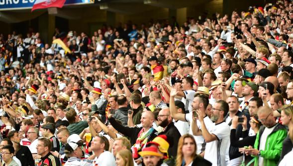 Euro 2016 , un supporter néonazi interdit de stade en Allemagne repéré à Lille et dans les tribunes de Pierre-Mauroy
