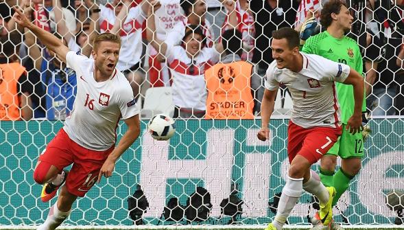 Euro 2016-la Pologne prend l'avantage face à l'Ukraine (0-1)