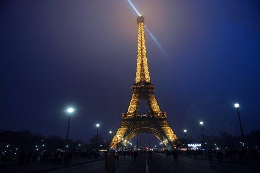 Fusillade d'Orlando, la tour Eiffel sera arc-en-ciel 