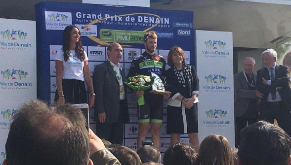 Grand Prix cycliste de Denain , le Britannique Daniel McLay s'impose au sprint