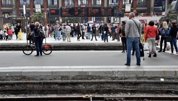 Grève à la SNCF , des usagers en colère inquiets parfois compréhensifs