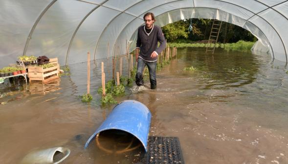 Inondations , plus d'un milliard d'euros de dégâts Valls annonce un  fonds d'extrême urgence  pour les sinistrés 