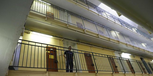 Invasion de cafards rats et punaises dans la prison de Fresnes , l'Etat assigné en justice