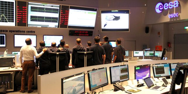La sonde Rosetta a touché  Tchouri  fin de la mission de l’Agence spatiale européenne