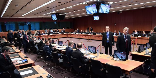 L'Eurogroupe valide les premières mesures d'allégement de la dette grecque