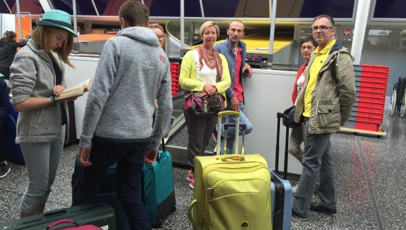 Lille-Lesquin , vingt-quatre vacanciers restent au sol à cause d'un avion trop petit