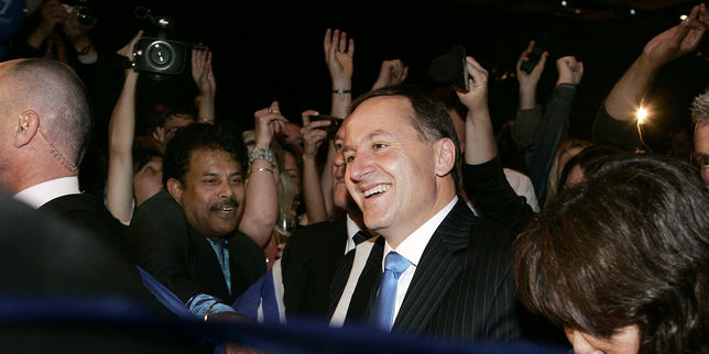 Nouvelle-Zélande , l'incompréhensible hara-kiri du  premier ministre le plus populaire de l'histoire 