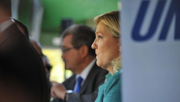  Panama papers  ,  un système offshore sophistiqué  mis en place par des proches de Marine Le Pen 