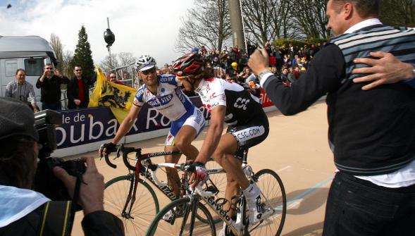 Paris-Roubaix , entre la fin d'une époque et le début d'un règne  