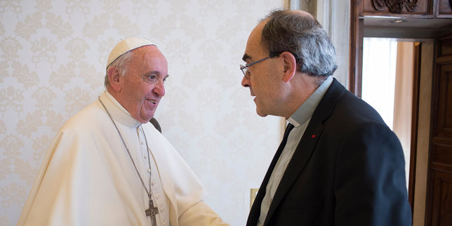 Pédophilie , après un entretien avec le pape le cardinal Barbarin confirme rester à son poste
