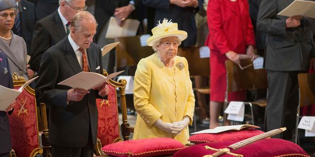 Pour son 90e anniversaire Elizabeth II met le  Brexit  entre parenthèses