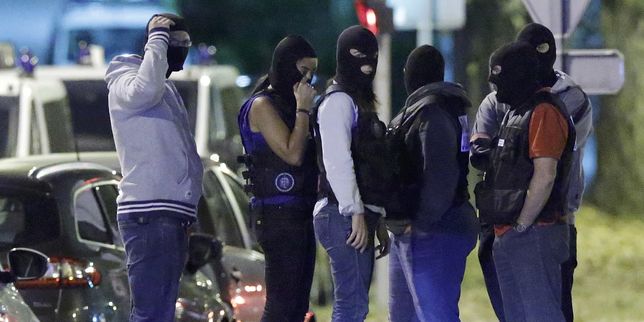 Près de 2 000 mineurs signalés comme radicalisés en France