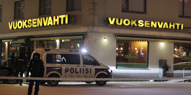 Une élue et deux journalistes assassinées en Finlande
